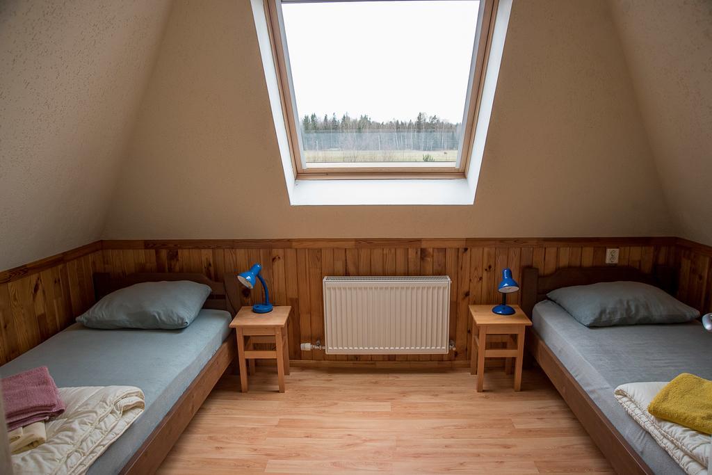 Fox House Hotel Pelci Buitenkant foto